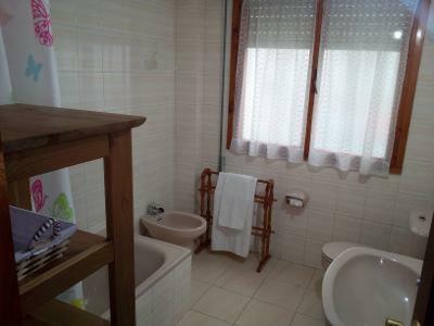 Apartament Lupamar Cangas Centro Onís Zewnętrze zdjęcie